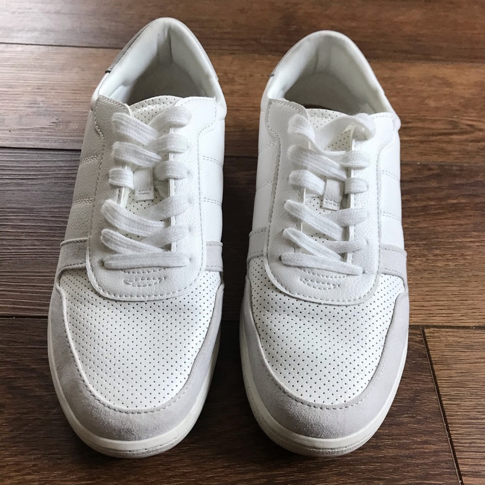 Women’s White Sneakers